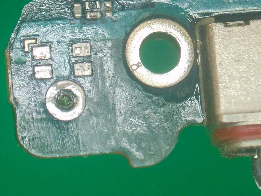 Wymiana mikrofonu w telefonie