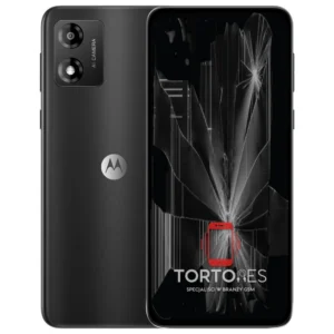 Motorola Moto E13 z ilustracją pękniętego wyświetlacza - wymiana zbitego wyświetlacza