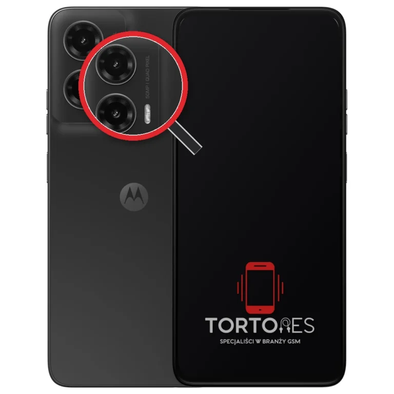 Motorola Moto G35 5G z lupą na tylnych aparatach - wymiana tylnej kamery