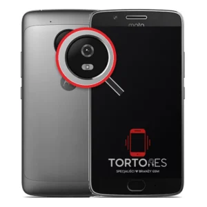 Motorola Moto G5 z lupą na tylnych aparatach - wymiana tylnej kamery