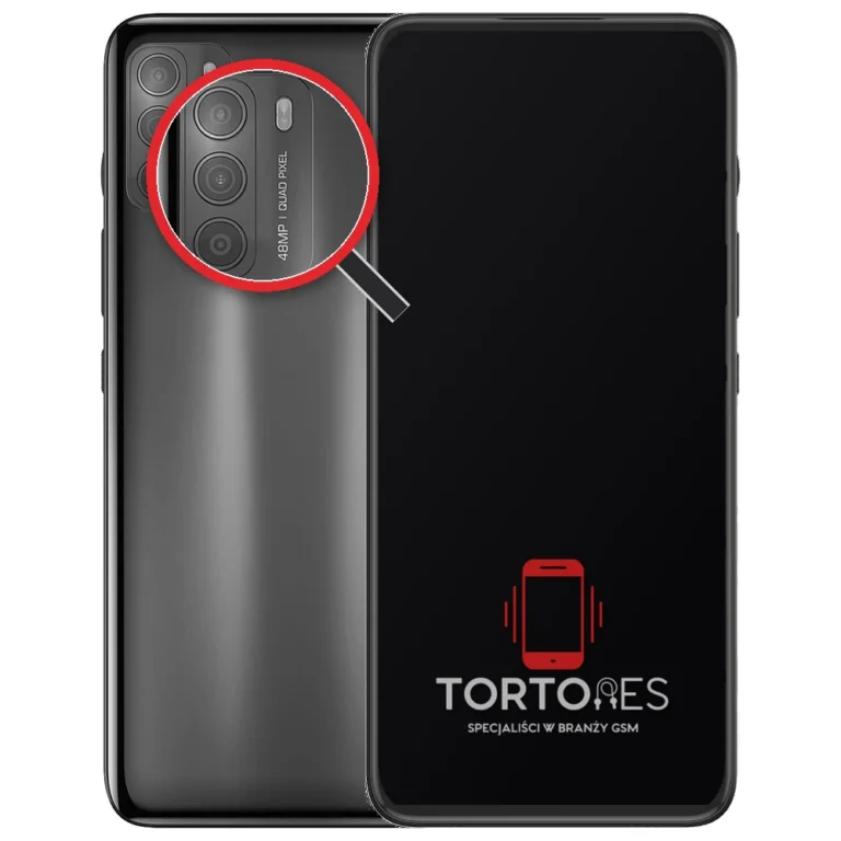 Motorola Moto G50 z lupą na tylnych aparatach - wymiana tylnej kamery