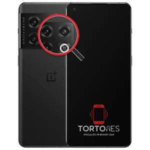 OnePlus 10 Pro z lupą na tylnych aparatach - wymiana tylnej kamery