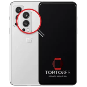 OnePlus Nord 2 5G z lupą na tylnych aparatach - wymiana tylnej kamery