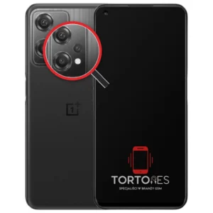 OnePlus Nord CE 2 Lite 5G z lupą na tylnych aparatach - wymiana tylnej kamery