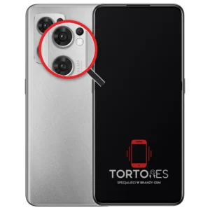 OPPO Reno7 5G z lupą na tylnych aparatach - wymiana tylnej kamery