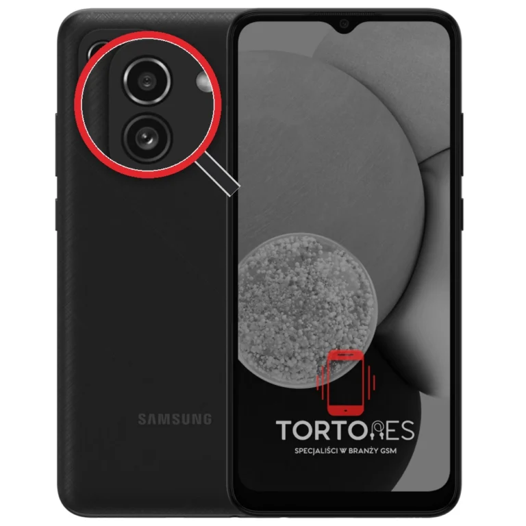 Samsung Galaxy A03 z lupą na tylnych aparatach - wymiana tylnej kamery