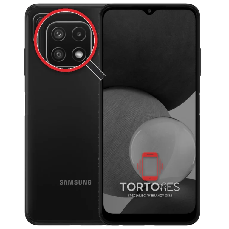 Samsung Galaxy A22 5G z lupą na tylnych aparatach - wymiana tylnej kamery