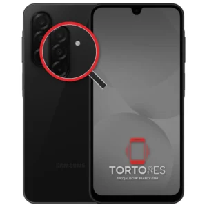 Samsung Galaxy A26 5G z lupą na tylnych aparatach - wymiana tylnej kamery