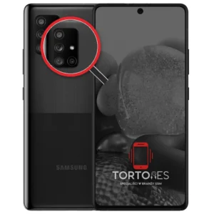 Samsung Galaxy A71 5G z lupą na tylnych aparatach - wymiana tylnej kamery