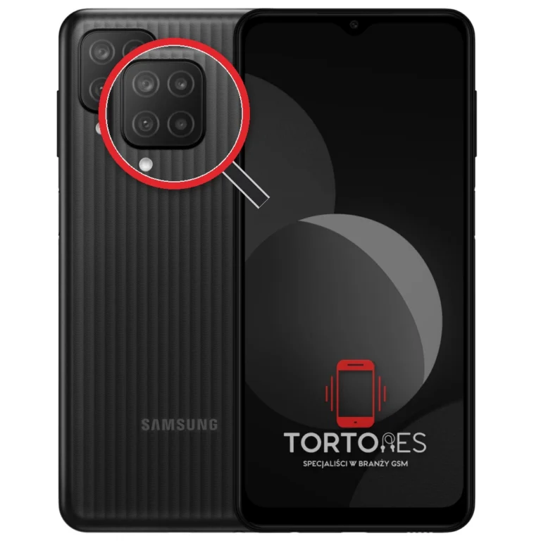 Samsung Galaxy M12 z lupą na tylnych aparatach - wymiana tylnej kamery