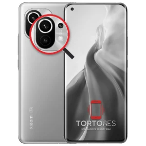 Xiaomi Mi 11 z lupą na tylnych aparatach - wymiana tylnej kamery