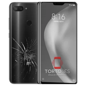 Xiaomi Mi 8 Lite z ilustracją pękniętej tylnej klapki - wymiana zbitej klapki
