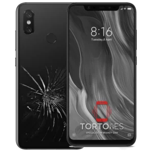 Xiaomi Mi 8 z ilustracją pękniętej tylnej klapki - wymiana zbitej klapki