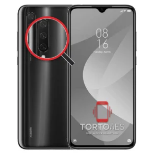 Xiaomi Mi 9 Lite z lupą na tylnych aparatach - wymiana tylnej kamery
